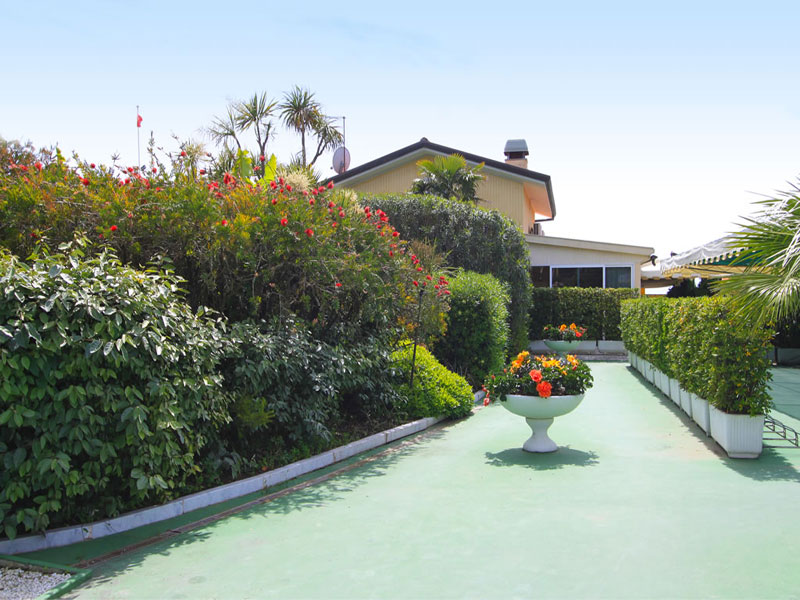 Forte dei Marmi - Giardini degli stabilimenti balneari