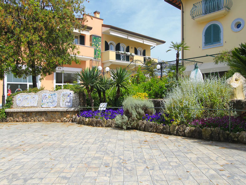 Forte dei Marmi - Piazzetta Tonini