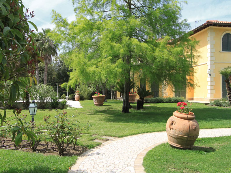 Forte dei Marmi - Giardini della zona Villa Roma Imperiale